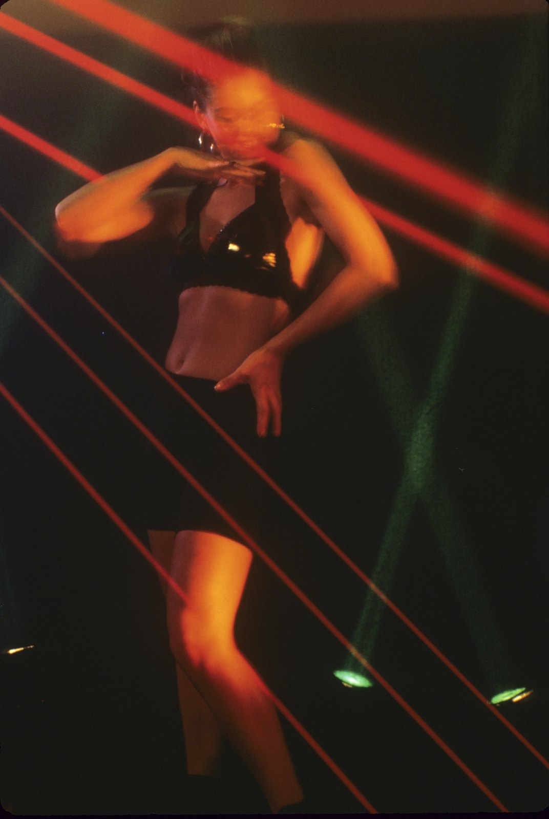 Light Drawings — media?path=galleries%2Flight drawings%2F02 hip hop dancer1