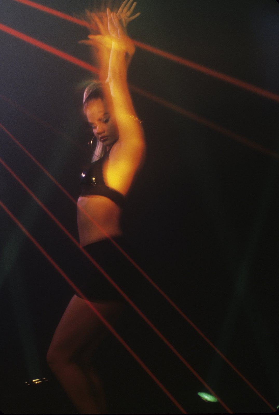 Light Drawings — media?path=galleries%2Flight drawings%2F03 hip hop dancer2