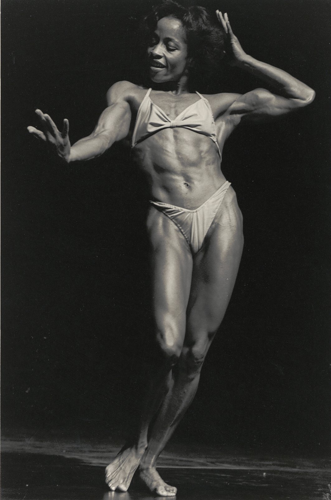 Strong and Sexy — media?path=galleries%2Fstrong sexy%2F21 carla dunlap