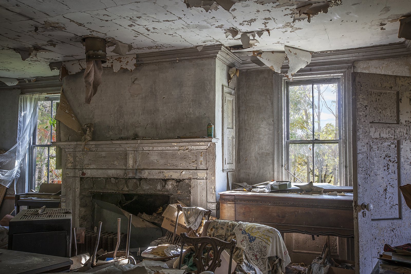 Urban Archeology & Modern Ruins — media?path=galleries%2Furban archeology modern ruins%2F13 remnants of scattered lives