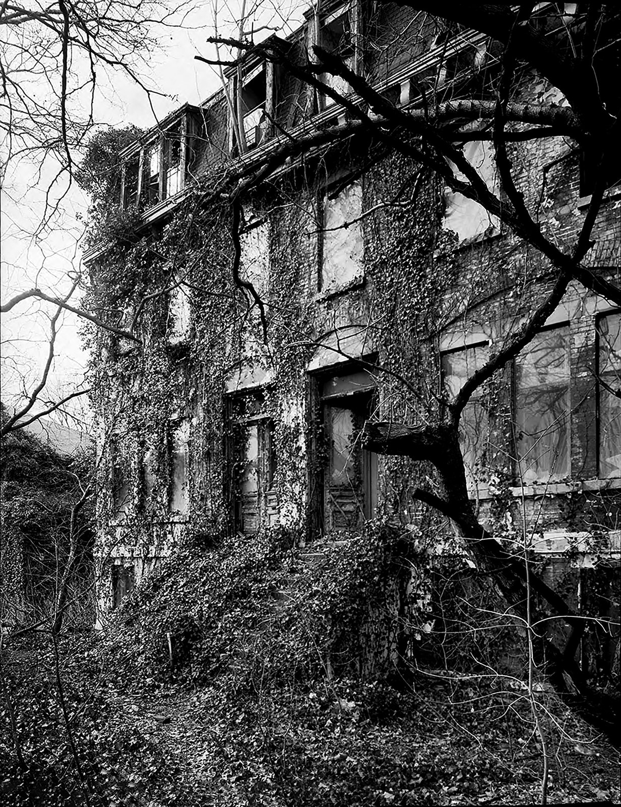 Urban Archeology & Modern Ruins — media?path=galleries%2Furban archeology modern ruins%2F19 admirals row officers quarters bldg c brooklyn ny