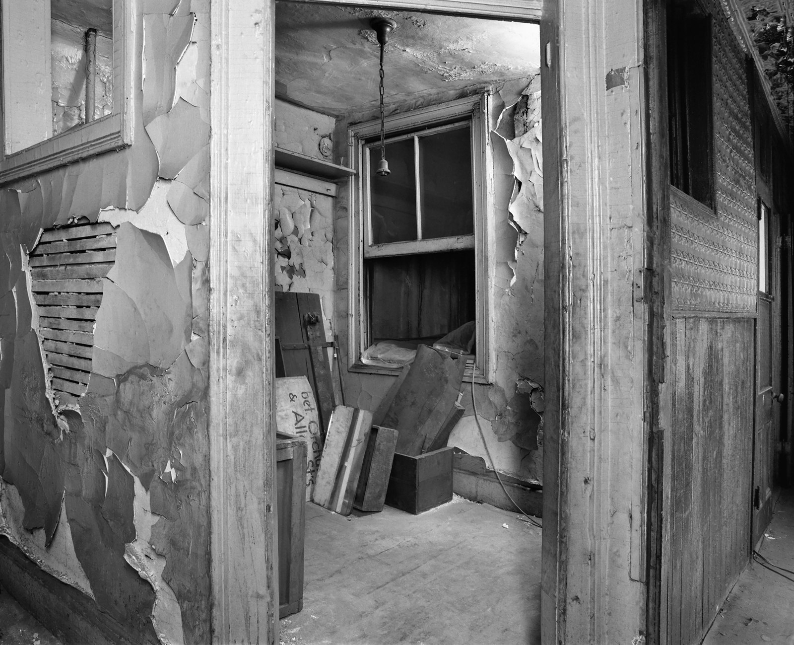 Urban Archeology & Modern Ruins — media?path=galleries%2Furban archeology modern ruins%2F35 tenement museum 1998