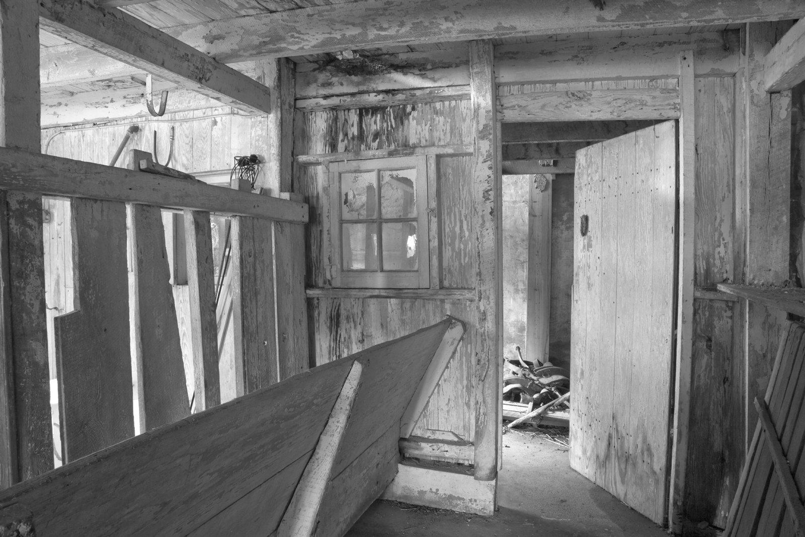 Urban Archeology & Modern Ruins — media?path=galleries%2Furban archeology modern ruins%2F64 oatlands bw 110